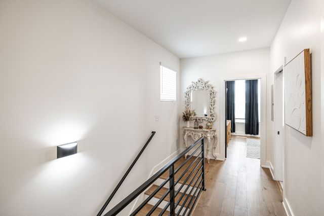 2109A Courtney Ave, Nashville, TN 37218