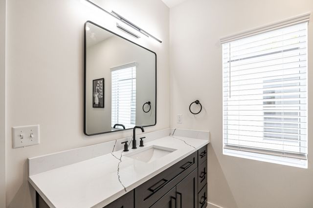 2109A Courtney Ave, Nashville, TN 37218
