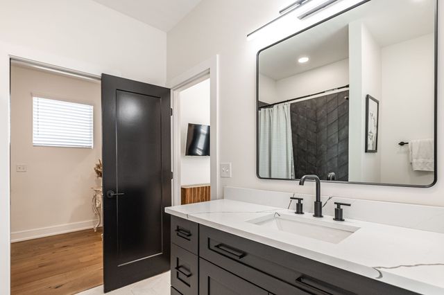 2109A Courtney Ave, Nashville, TN 37218