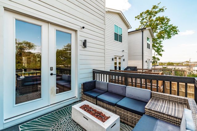 2109A Courtney Ave, Nashville, TN 37218