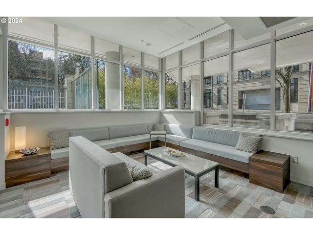 1500 Sw 11TH Ave 307, Portland, OR 97201