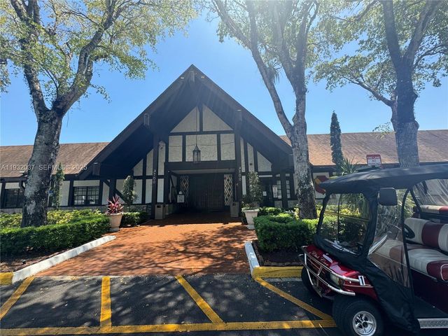 3670 Inverrary Dr 3S, Lauderhill, FL 33319