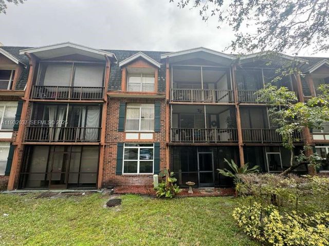 3670 Inverrary Dr 3S, Lauderhill, FL 33319