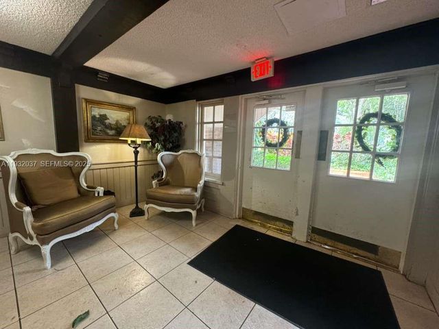 3670 Inverrary Dr 3S, Lauderhill, FL 33319