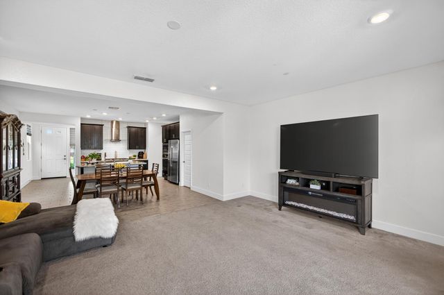 12857 Montbrook Way, Rancho Cordova, CA 95742