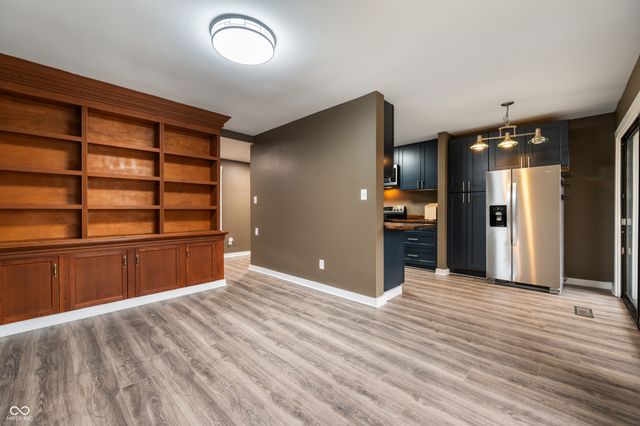 108 Knoll Court A, Noblesville, IN 46062