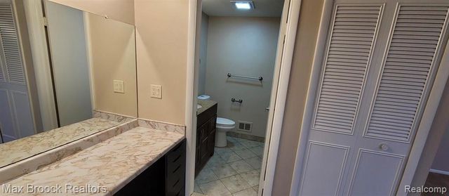 7416 Azalea Court Court, West Bloomfield, MI 48322