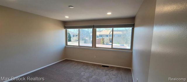 7416 Azalea Court Court, West Bloomfield, MI 48322