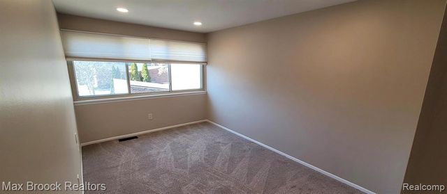 7416 Azalea Court Court, West Bloomfield, MI 48322