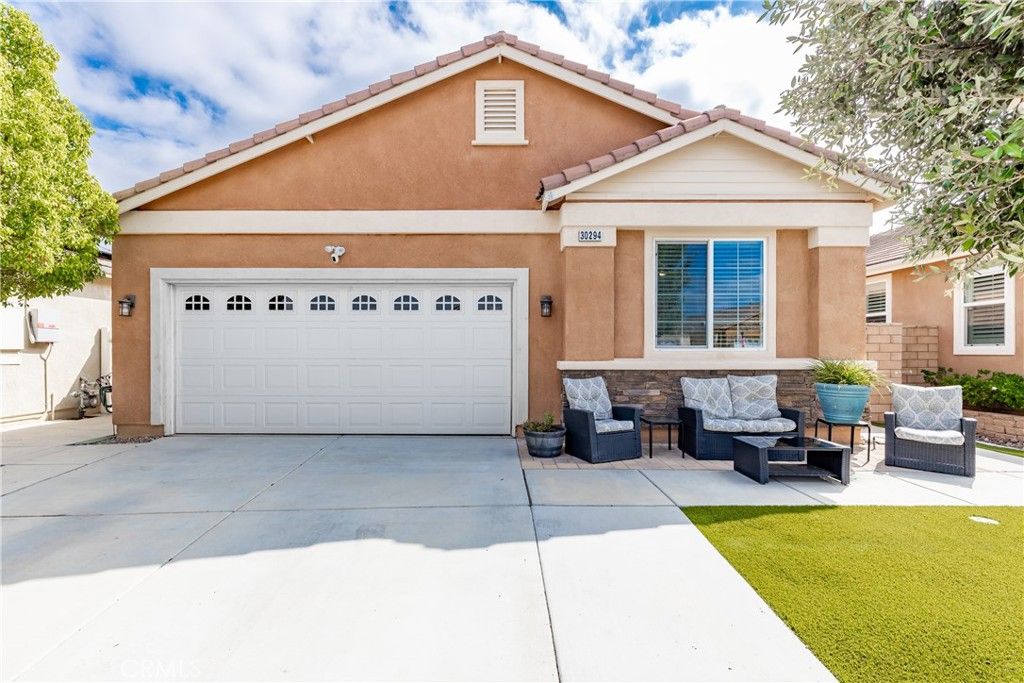 30294 Coralium Way, Menifee, CA 92584