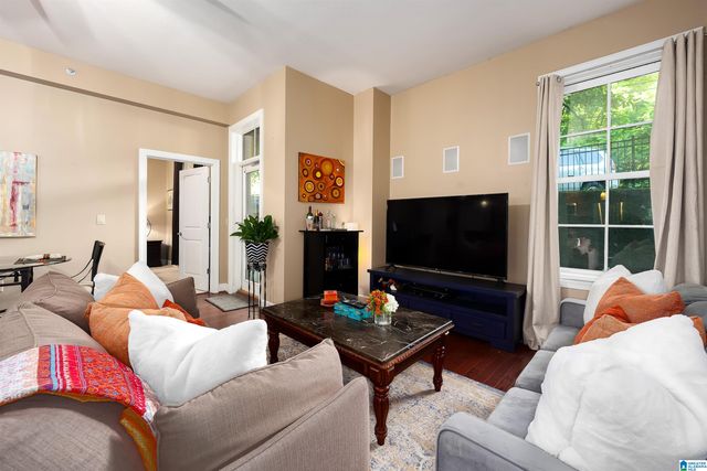 1040 Broadway Park Apt 226, Homewood, AL 35209