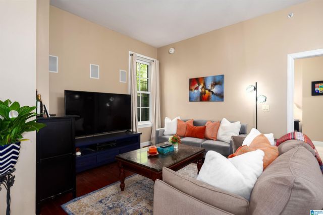 1040 Broadway Park Apt 226, Homewood, AL 35209
