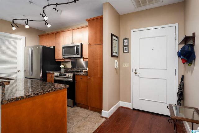 1040 Broadway Park Apt 226, Homewood, AL 35209
