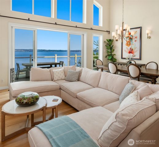 25764 Gold Beach Drive SW, Vashon, WA 98070