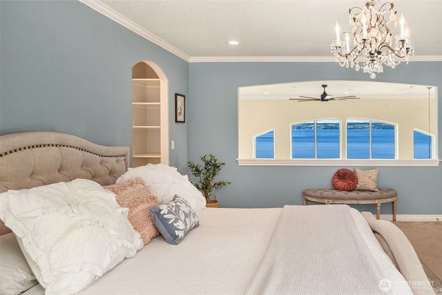 25764 Gold Beach Drive SW, Vashon, WA 98070