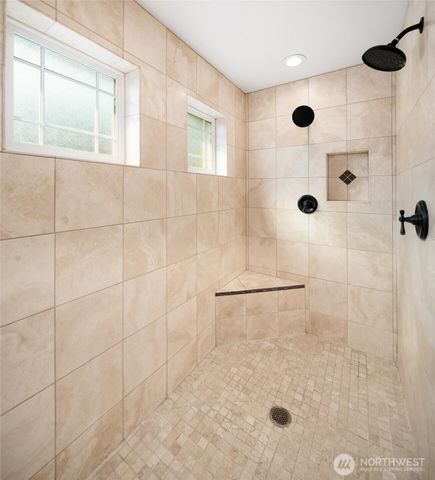 25764 Gold Beach Drive SW, Vashon, WA 98070