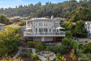 25764 Gold Beach Drive SW, Vashon, WA 98070