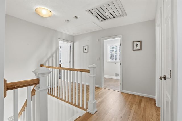 23 Belknap Dr, Andover, MA 01810