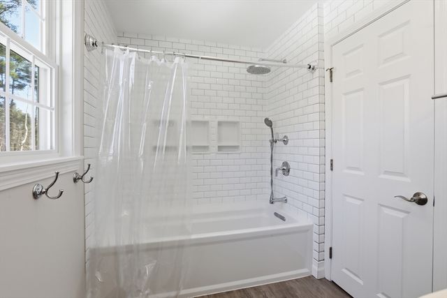 23 Belknap Dr, Andover, MA 01810