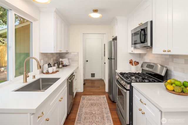 13515 121st Avenue NE, Kirkland, WA 98034