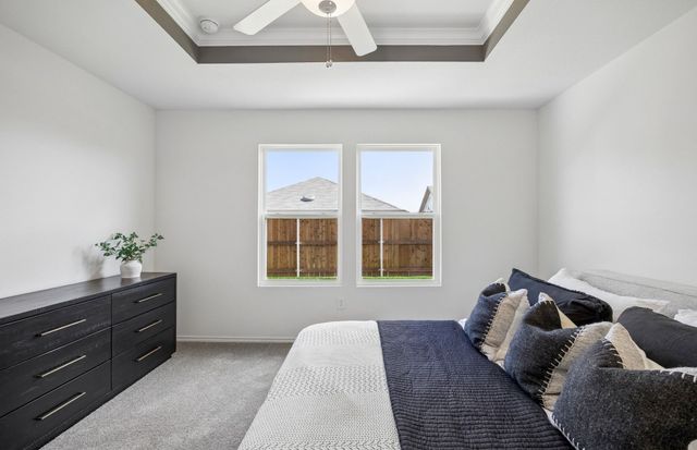 7805 Fenton Parkway, Pilot Point, TX 76258