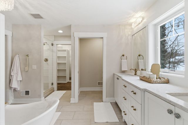 6606 Spaniel Drive, Kalamazoo, MI 49009