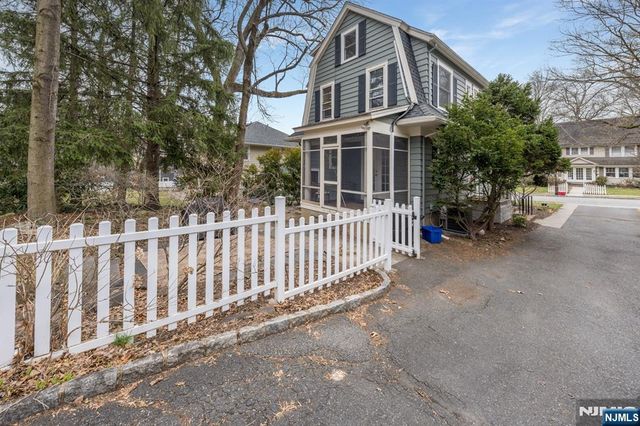 133 Buckingham Road, Montclair, NJ 07043