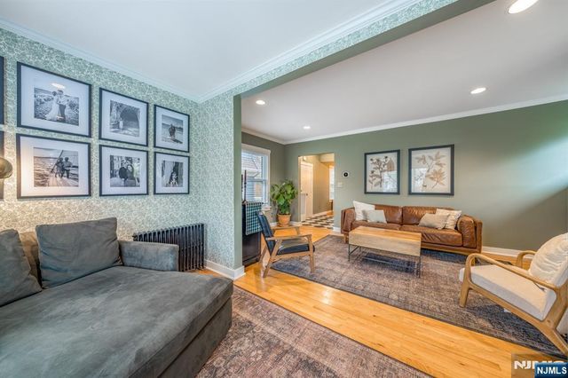 133 Buckingham Road, Montclair, NJ 07043