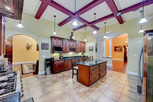 507 North Canal Boulevard, Thibodaux, LA 70301