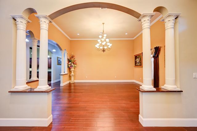 507 North Canal Boulevard, Thibodaux, LA 70301