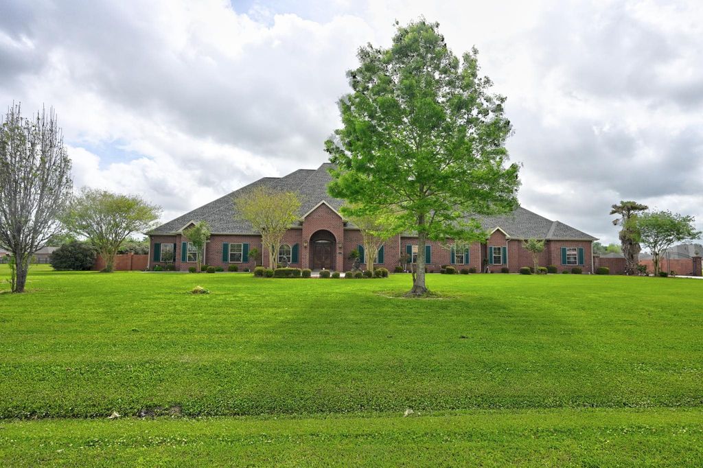 507 North Canal Boulevard, Thibodaux, LA 70301