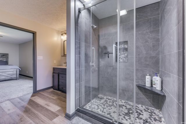 814 Morphis Lane, Greenwood, IN 46142