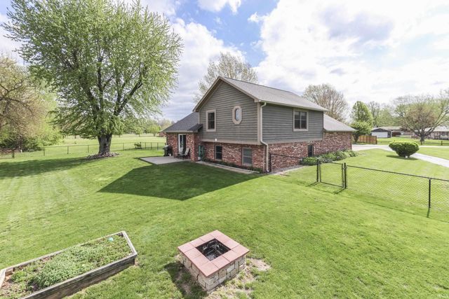 814 Morphis Lane, Greenwood, IN 46142