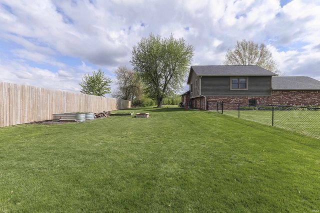 814 Morphis Lane, Greenwood, IN 46142