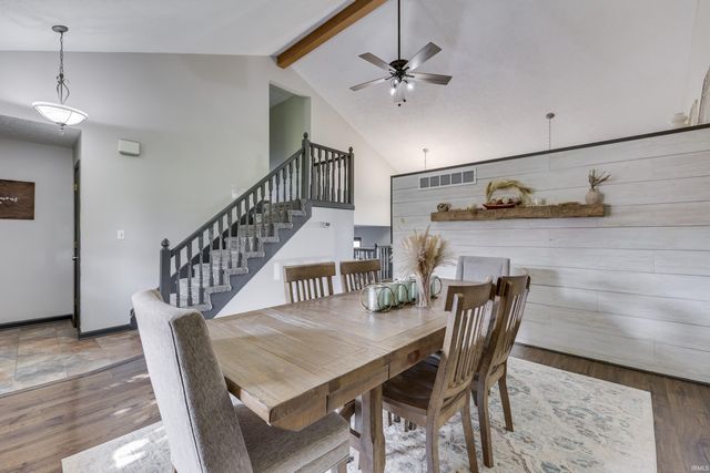 814 Morphis Lane, Greenwood, IN 46142