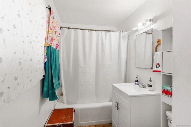 5242-48 Imperial Ave, Sd, CA 92114