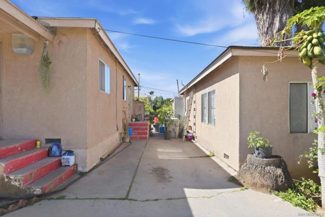 5242-48 Imperial Ave, Sd, CA 92114