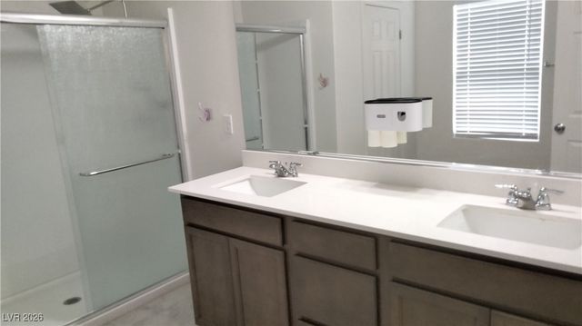 7513 Lush Oasis Avenue, Las Vegas, NV 89113