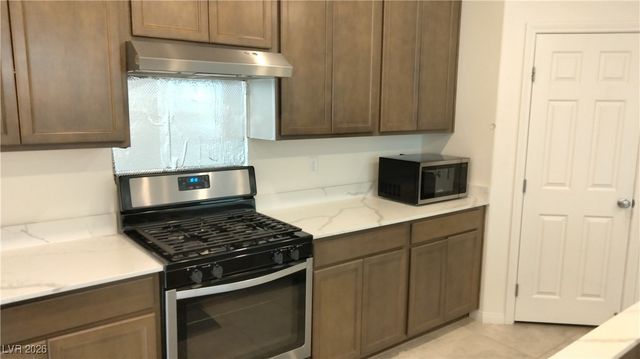 7513 Lush Oasis Avenue, Las Vegas, NV 89113