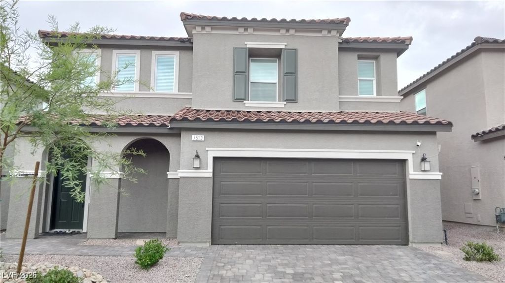 7513 Lush Oasis Avenue, Las Vegas, NV 89113