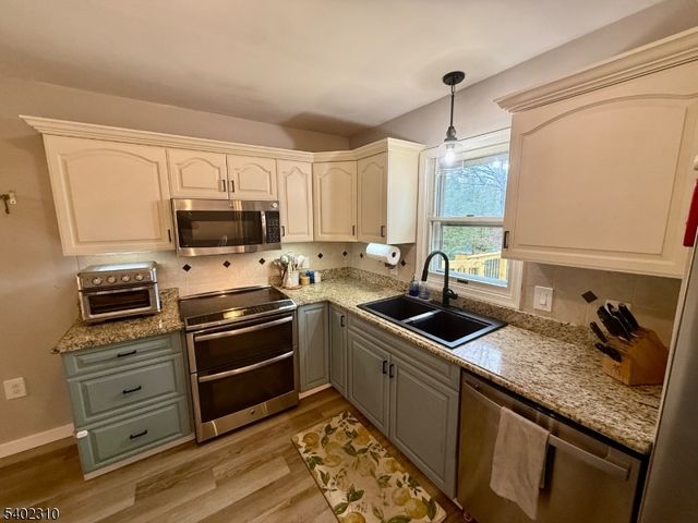 117 Papscoe Rd, West Milford Twp., NJ 07421