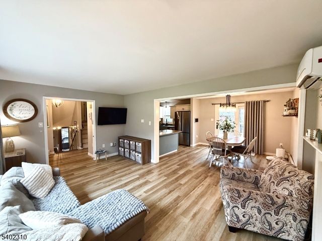 117 Papscoe Rd, West Milford Twp., NJ 07421