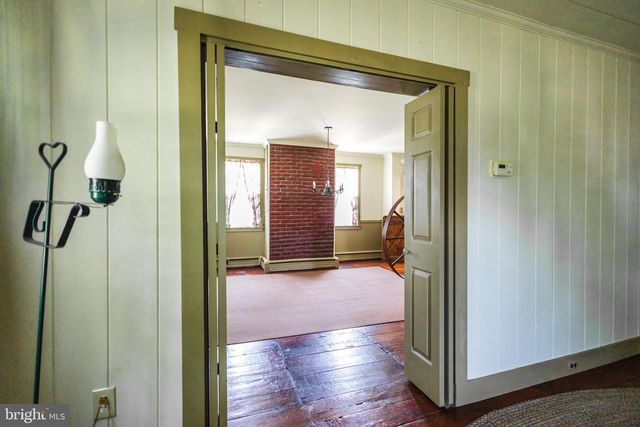 5785 S BROAD ST, Hamilton, NJ 08620