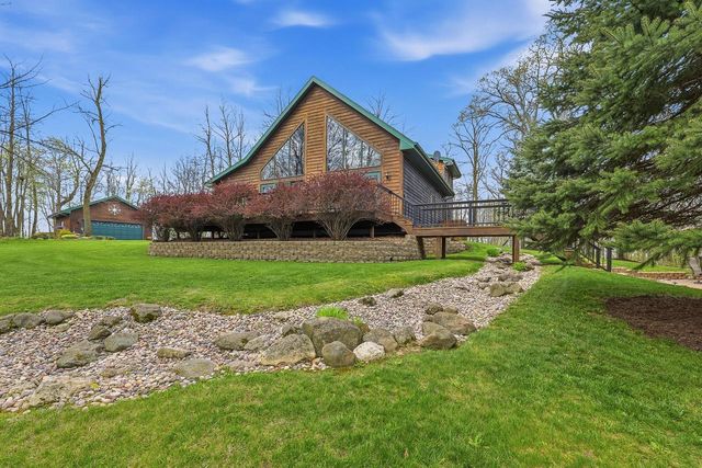 W1708 Iowa ROAD, Iron Ridge, WI 53035