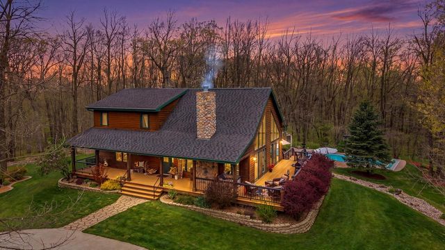 W1708 Iowa ROAD, Iron Ridge, WI 53035