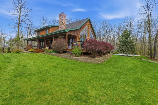 W1708 Iowa ROAD, Iron Ridge, WI 53035