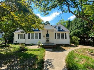 807 Cape Fear Avenue, Fayetteville, NC 28303