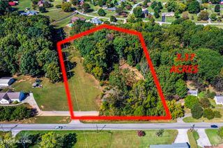 1870 Harrison Rd, Lenoir City, TN 37771