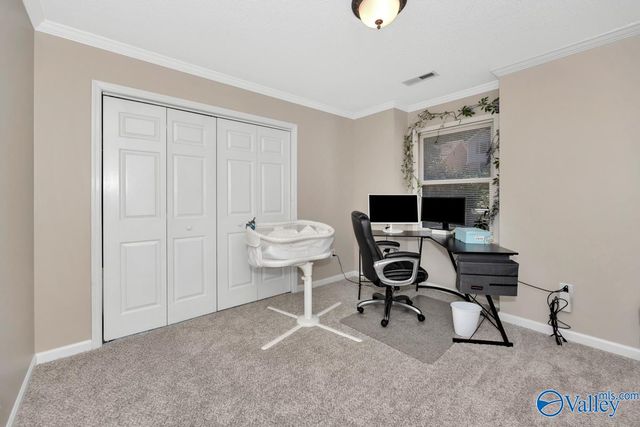 10115 Skylark Drive SE, Huntsville, AL 35803