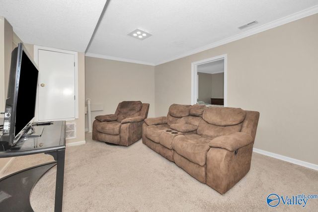 10115 Skylark Drive SE, Huntsville, AL 35803